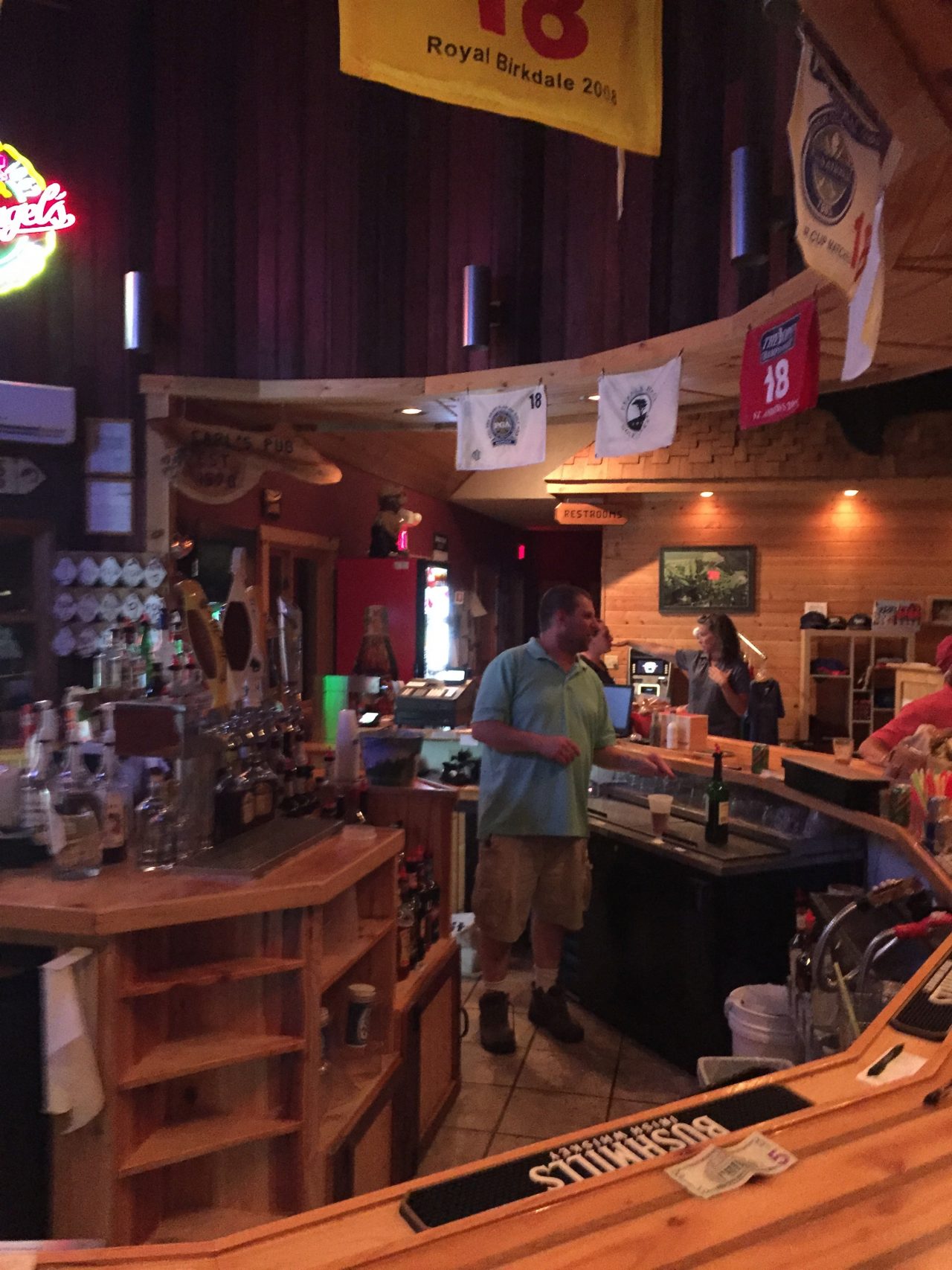 Bar & Restaurant Butternut Hills Golf Course